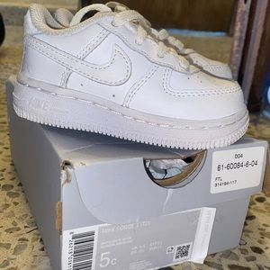 Airforce blanca size 5c (niñ@)